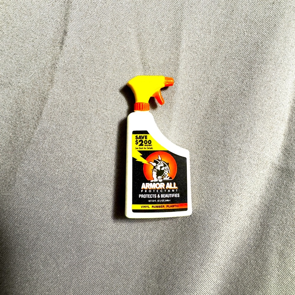 Mini Brands Retro armor all spray!